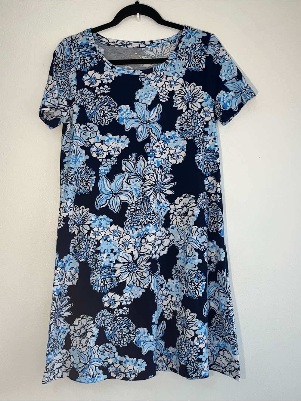 Lilly Pulitzer NWOT Cody Short Sleeve Dress Low Tide Navy Bouquet Medium